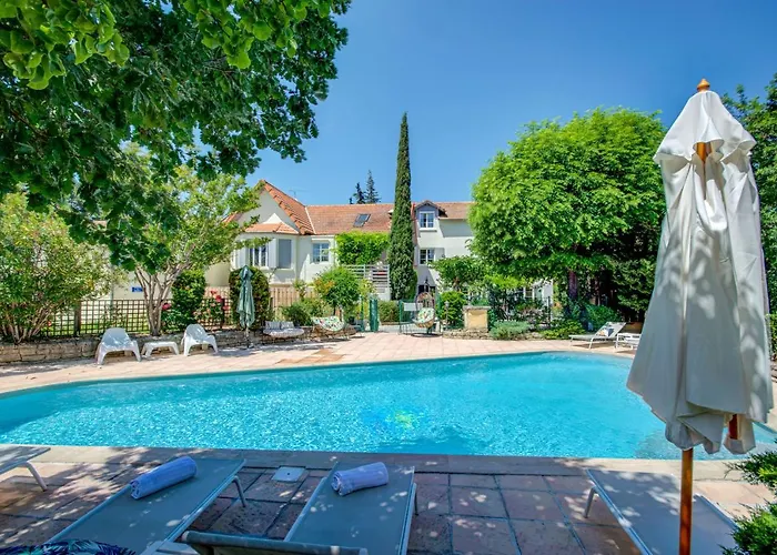 Hotel Le Blason de Provence